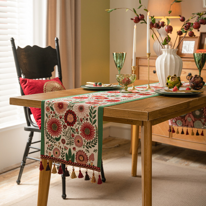 Christmas Table Runner - American Style Vintage Table Runner with